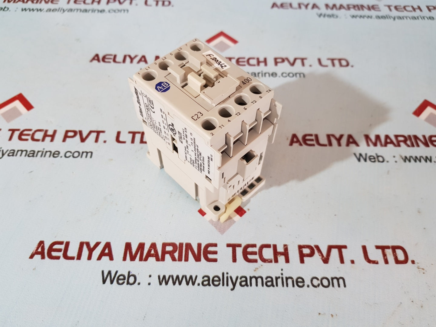 Allen-bradley 100-c23d400 contactor ser C