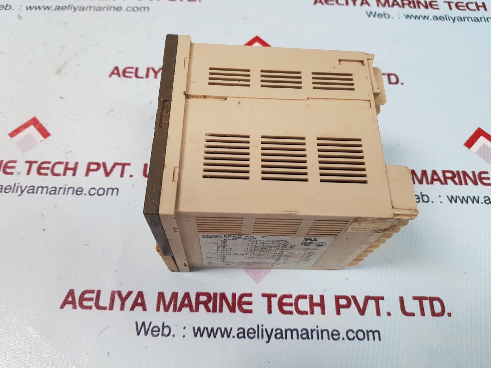 Omron e5ax-ah-f temperature controller