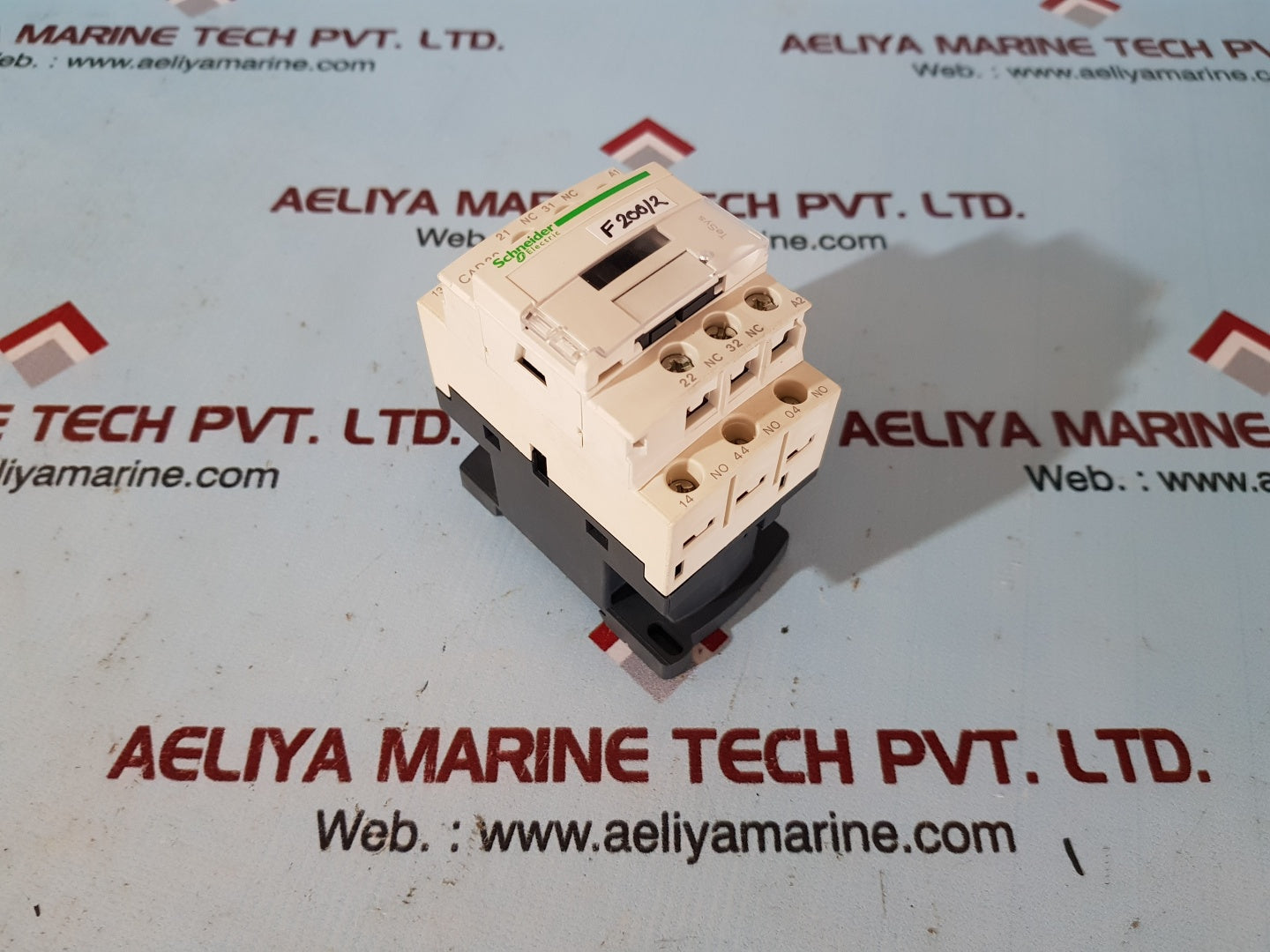 Schneider electric cad32m7 control relay 220vca-50/60hz