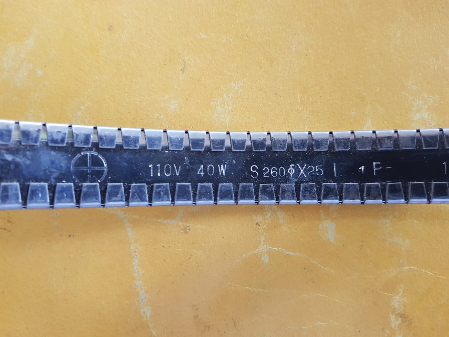 Space heater for motor 110v 40w s260x25l