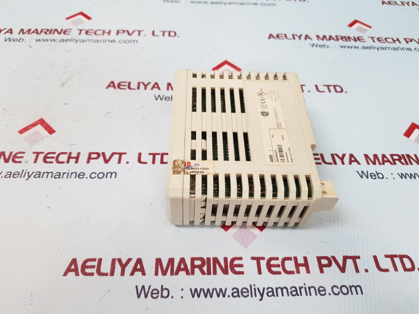 Abb ao810 3bse008522r1 analog output module