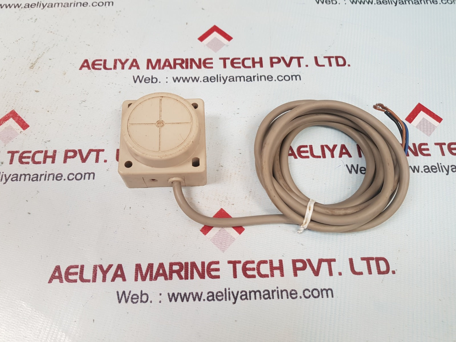 Fuji pe-b30d proximity switch