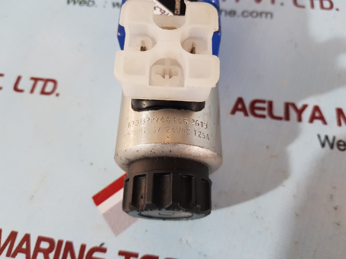 Rexroth r983031147 directional control solenoid valve 4we6j62/eg24n9k4