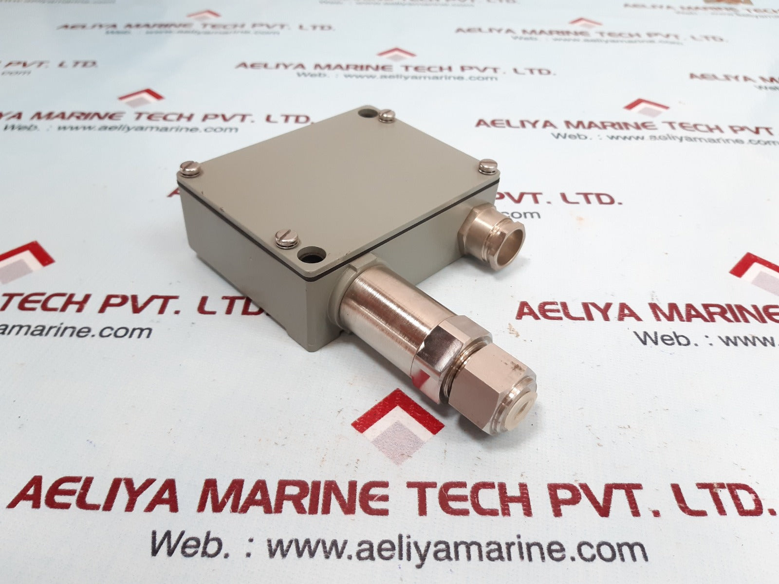 Trafag 8202.79.2212 pressure transmitter