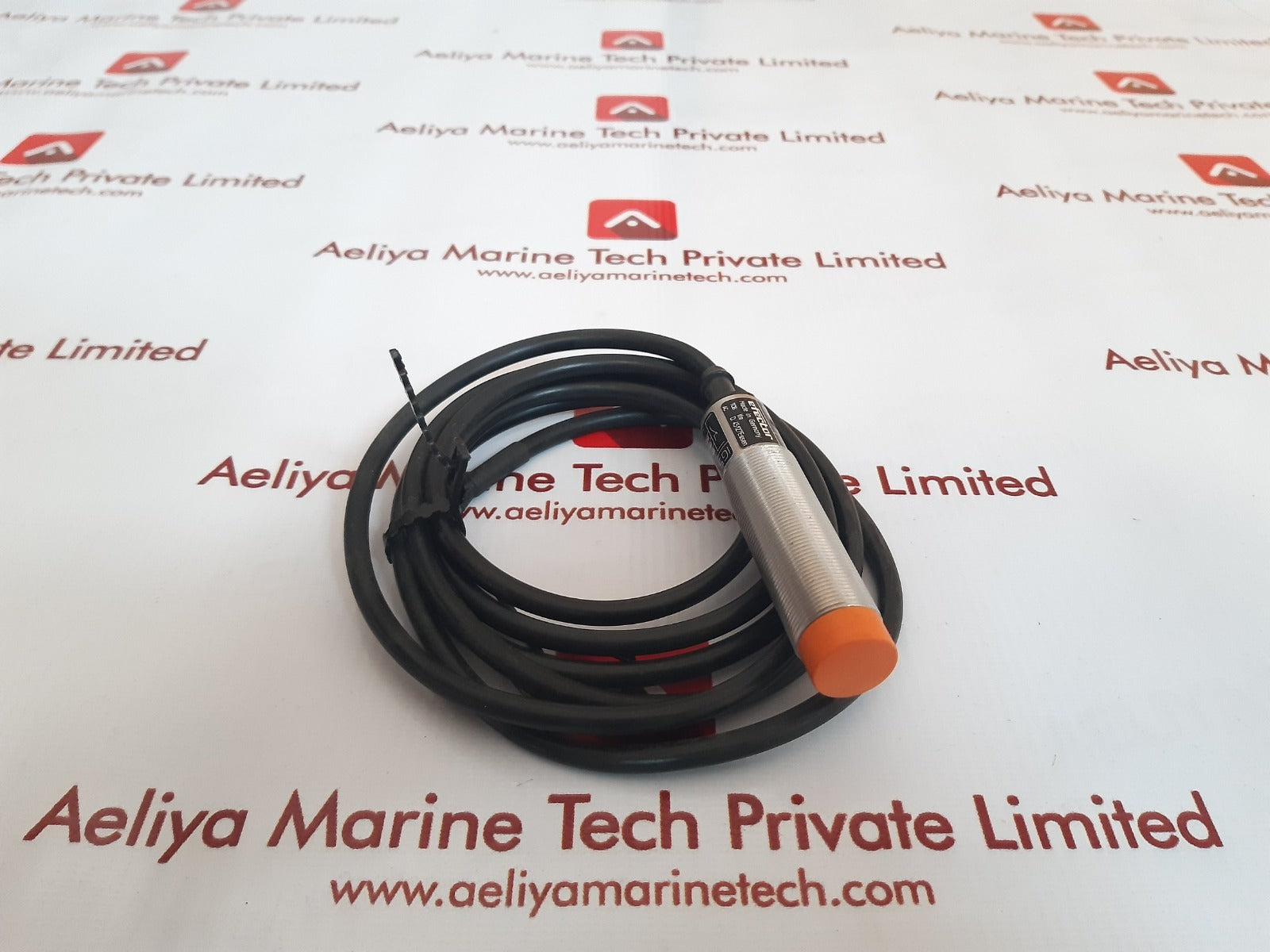 Ifm electronic iga3008-apkg proximity sensor