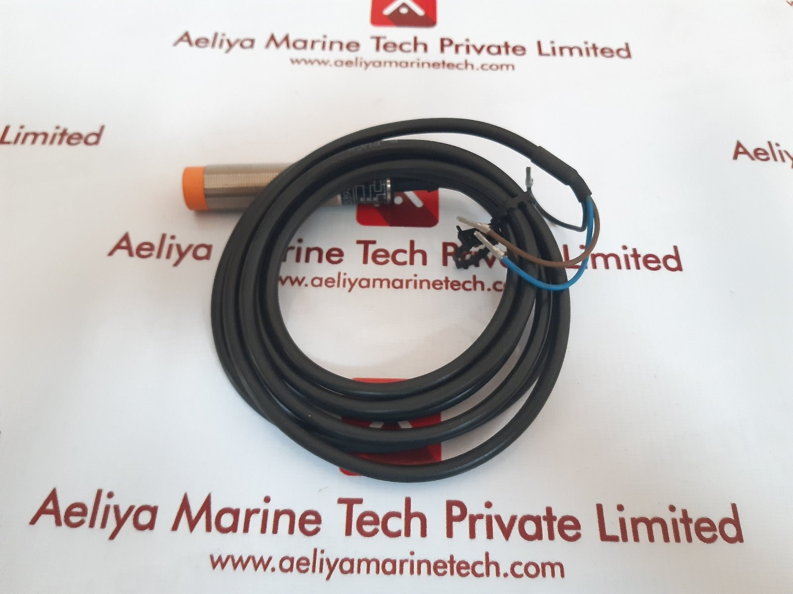 Ifm efector iga3008-bpkg proximity switch