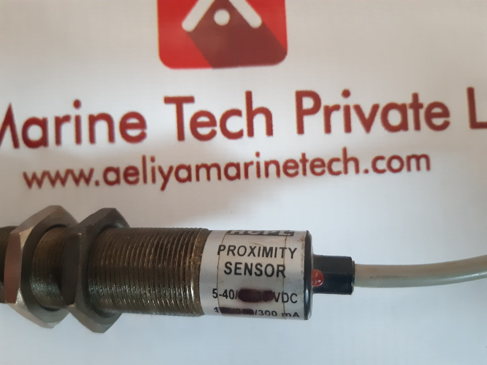 Hcpl proximity sensor 5-40 vdc