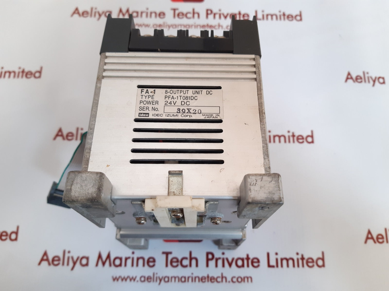 Idec pfa-1 t081dc 8-output unit