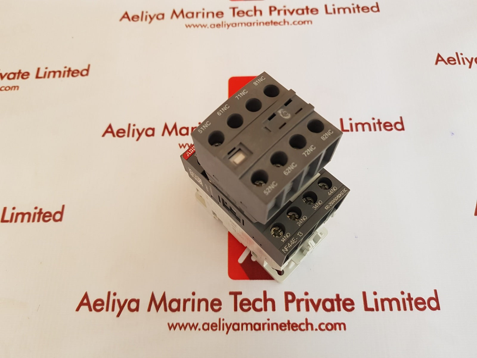 Abb nf44e-13 relay 100-250v50/60hz-dc coil