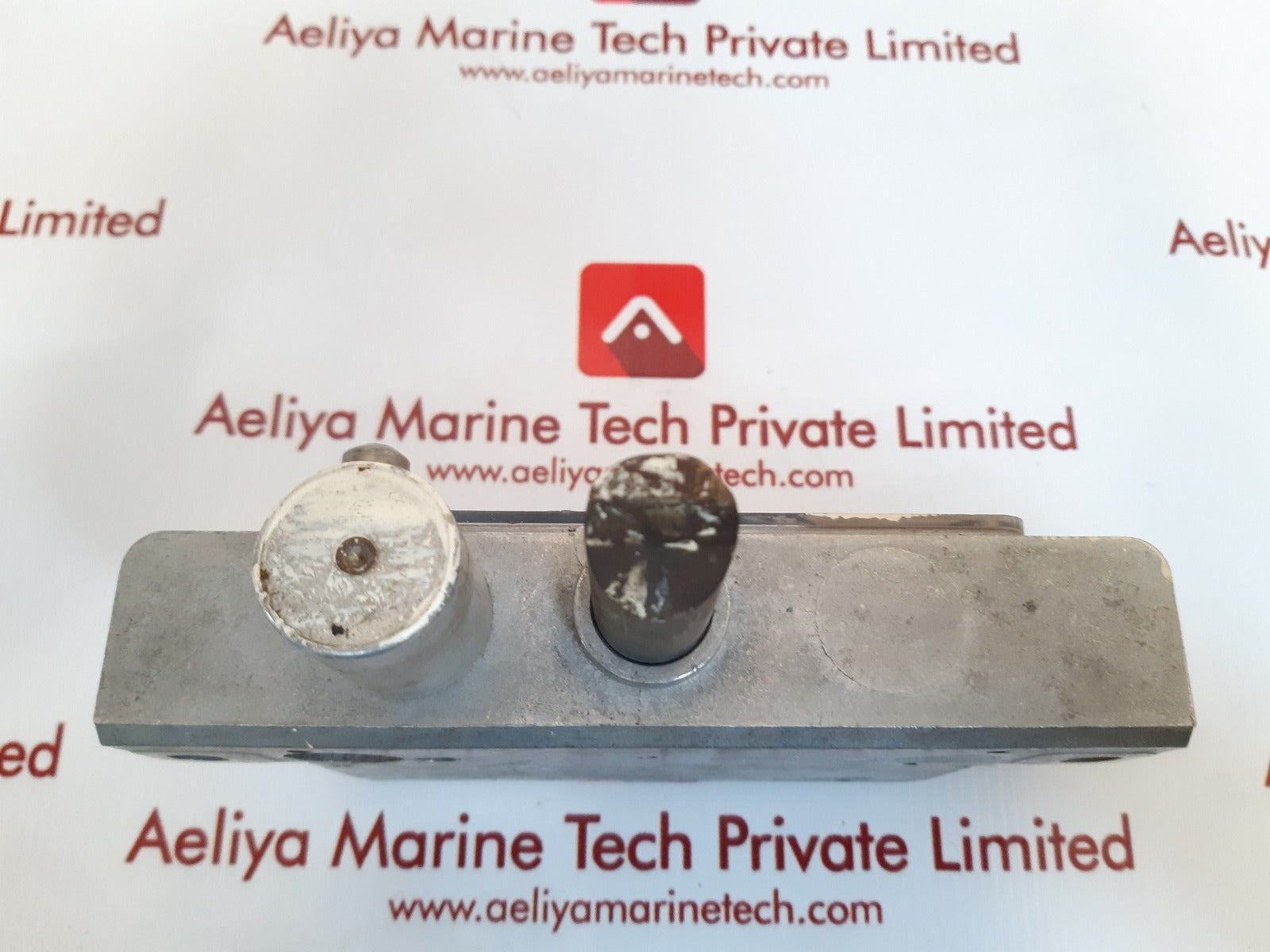 Schmersal av 15lhe4 x35 u 45 grad n landing door interlock switch