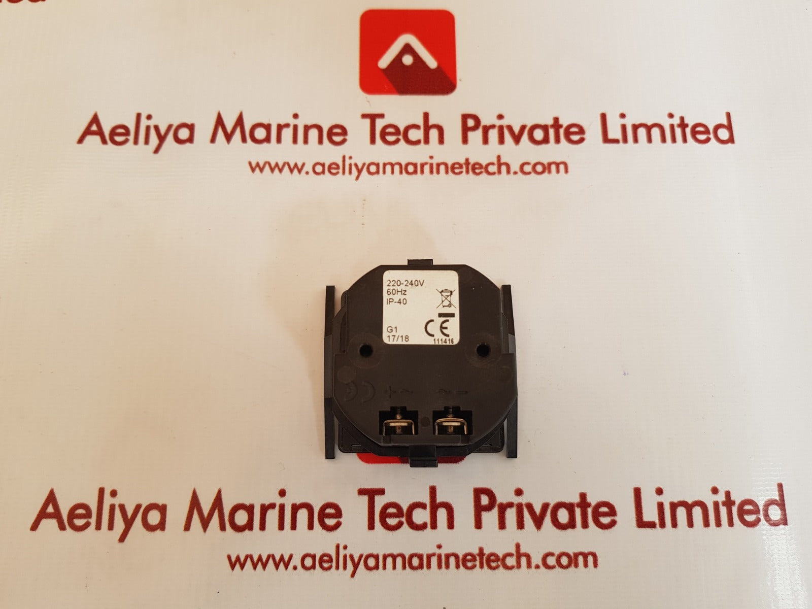 220-240v 60hz ip-40 hour meter