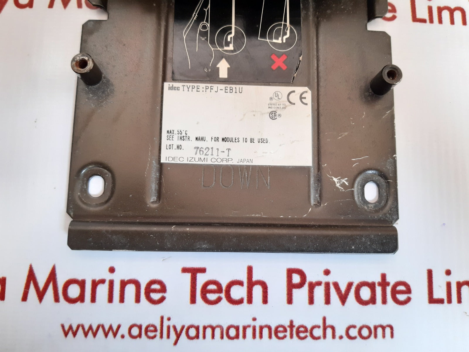 Idec izumi pfj-t162cu transistor input unit with pfj-eb1u base plate