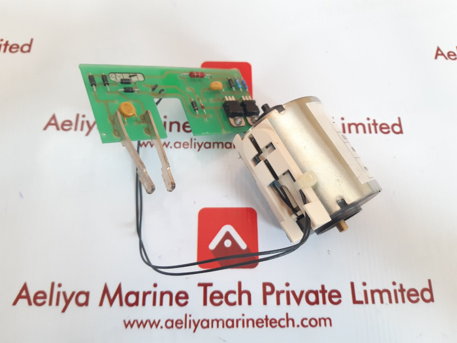 Schneider electric mn-u under voltage release for masterpact circuit breaker 685 680