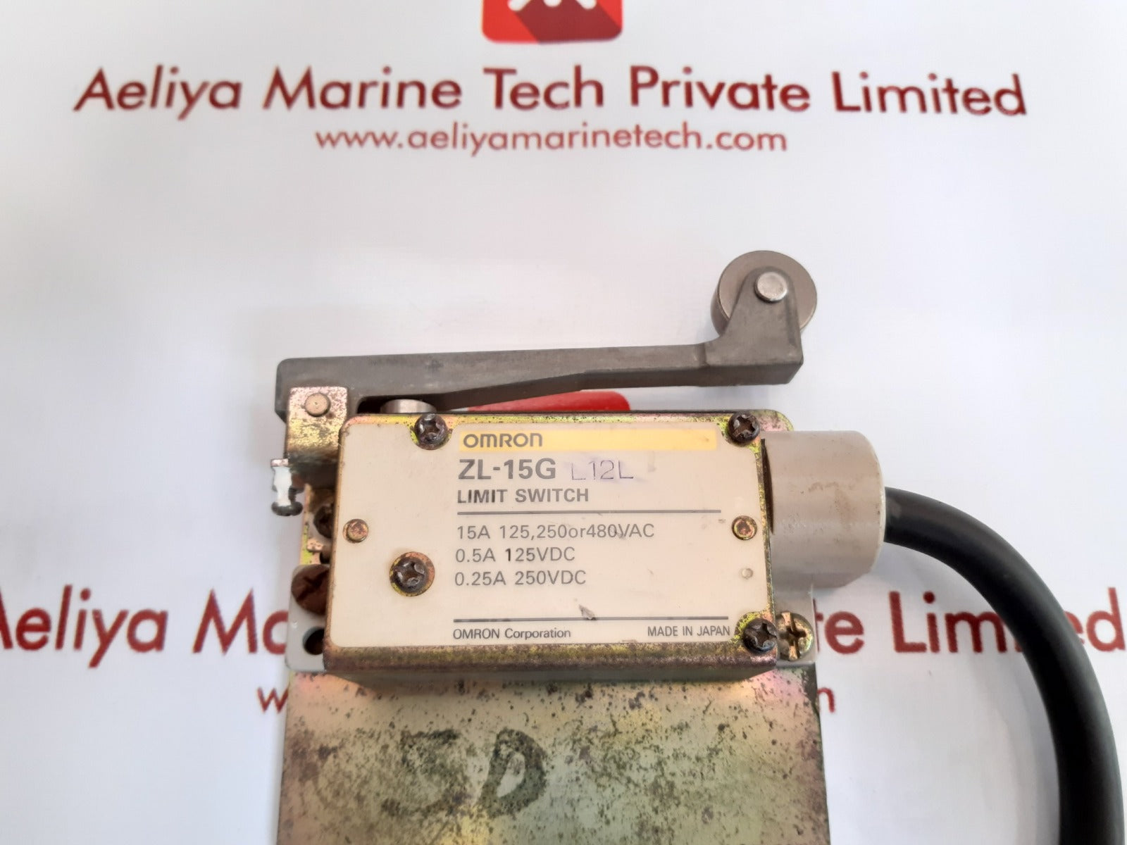 Omron zl-15g l12l limit switch