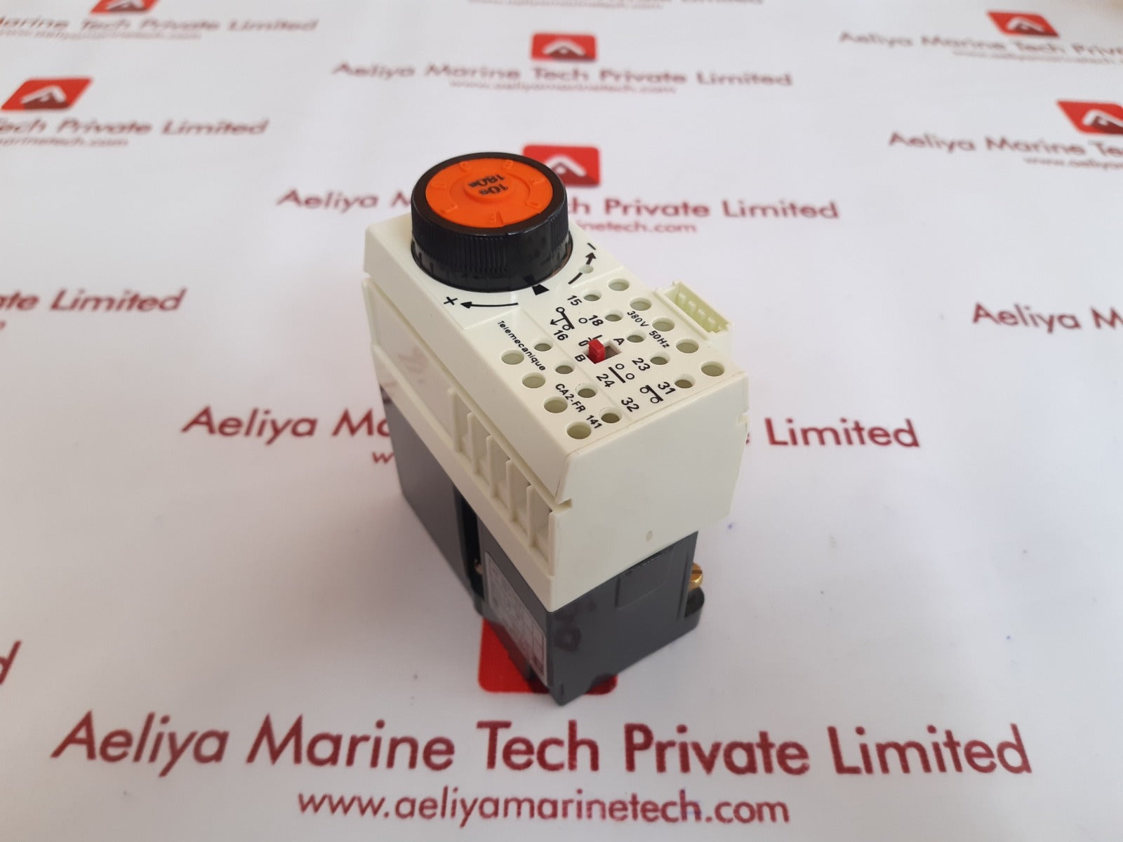 Telemecanique ca2-fr 141 relay 380v