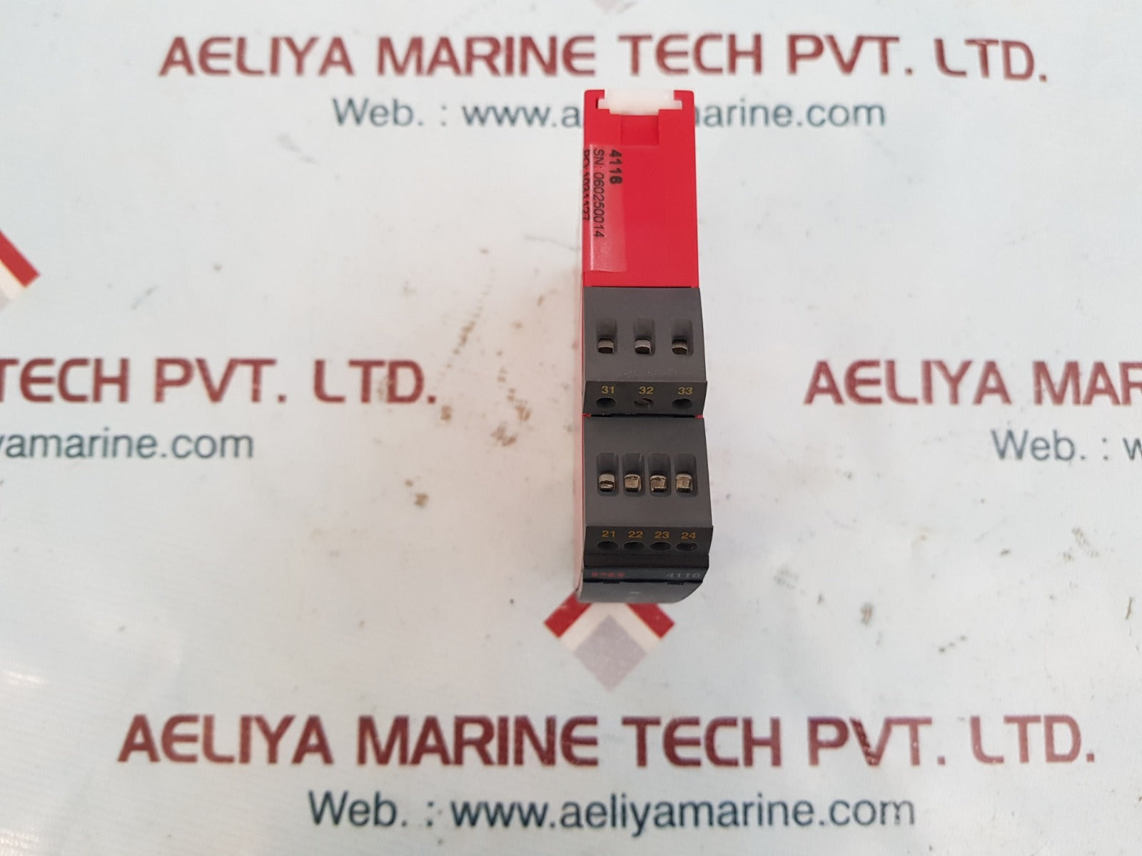 Pr 4116 universal transmitter 24-230vac/24-250vdc