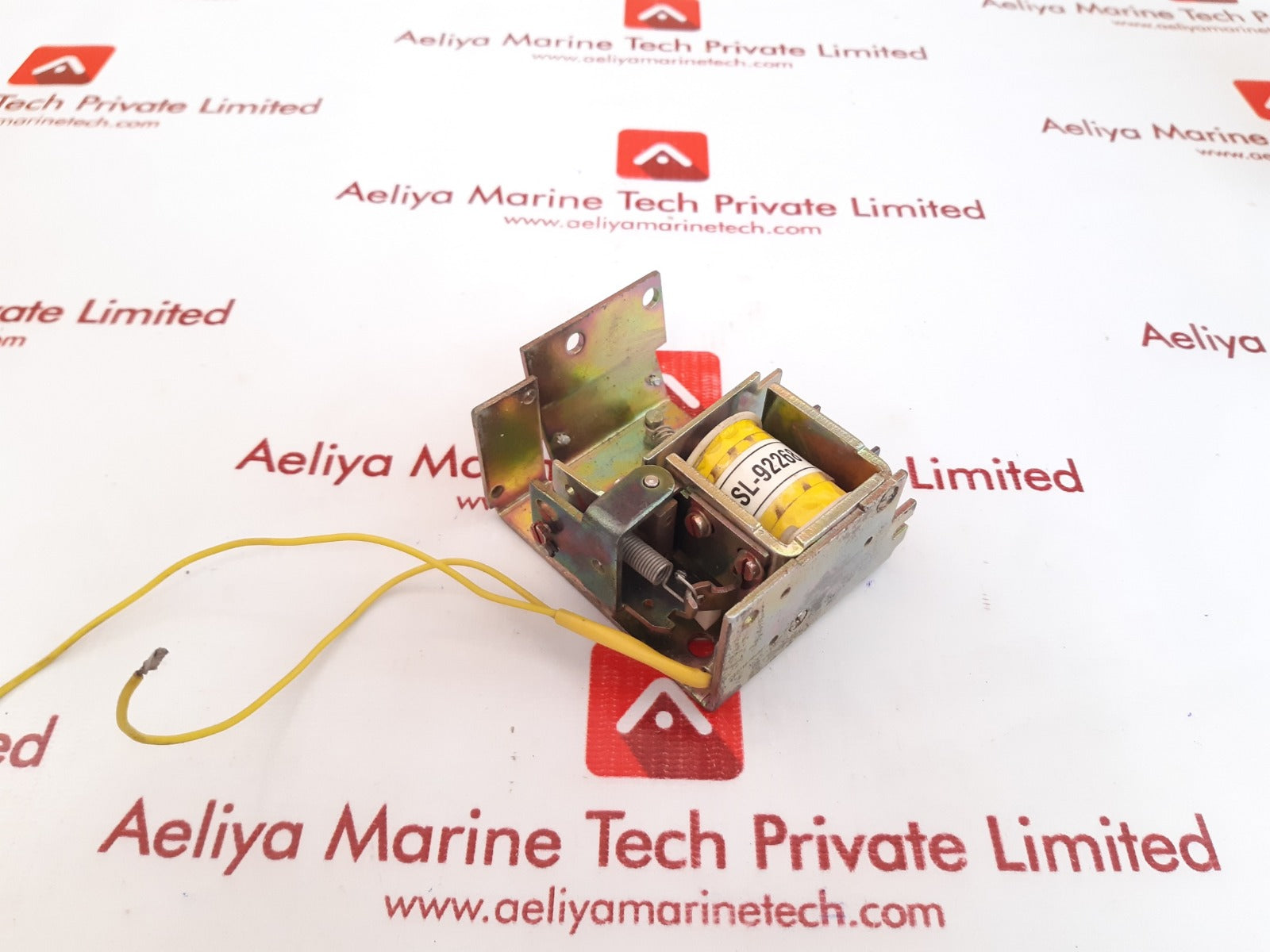 LT mv 415v ac under voltage release