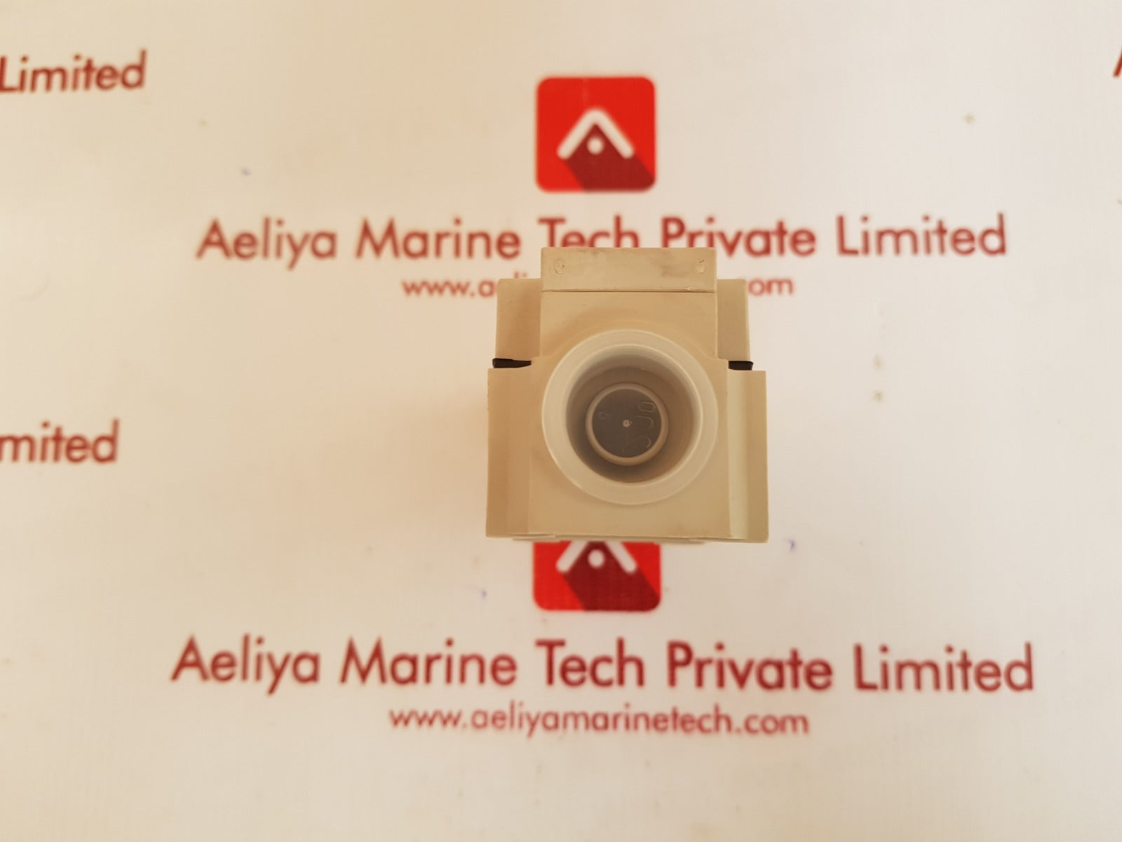 Telemecanique xs7-c40fp260 inductive proximity switch
