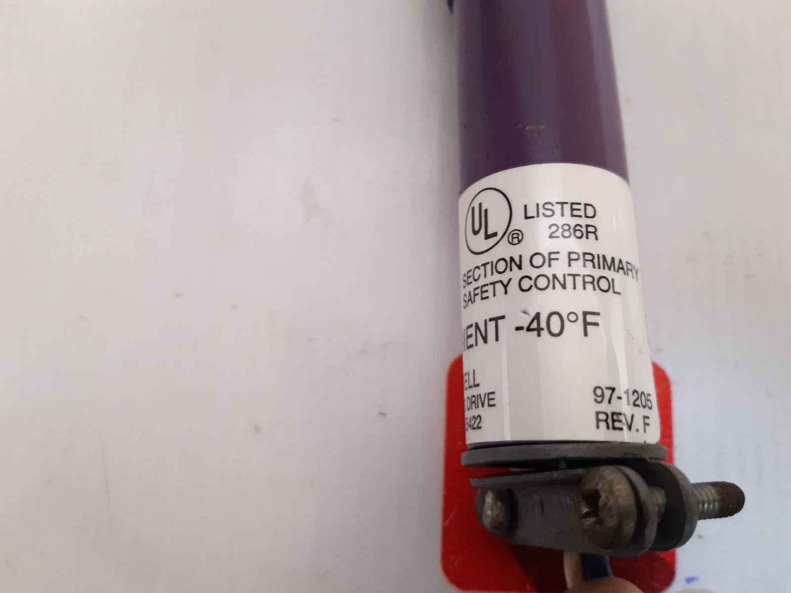 Honeywell C7027A 1031 2 U.V. Sensor Rev. F