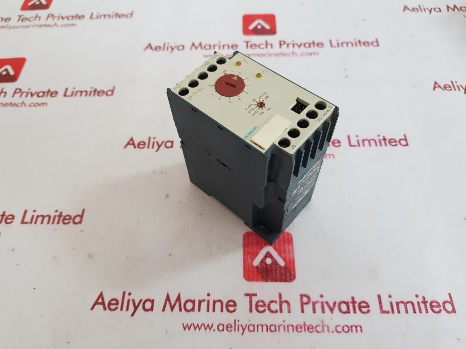 Siemens 7pu4340-2aj30 timing relay