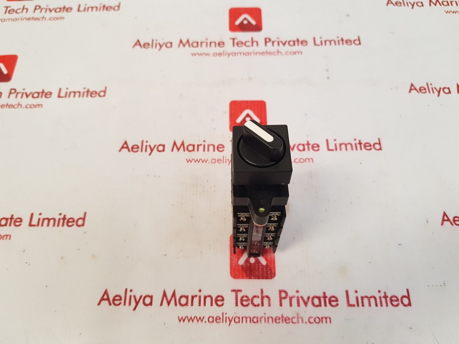 Fuji electric ak22-1 1m2413ypb cam switch 600v 10a