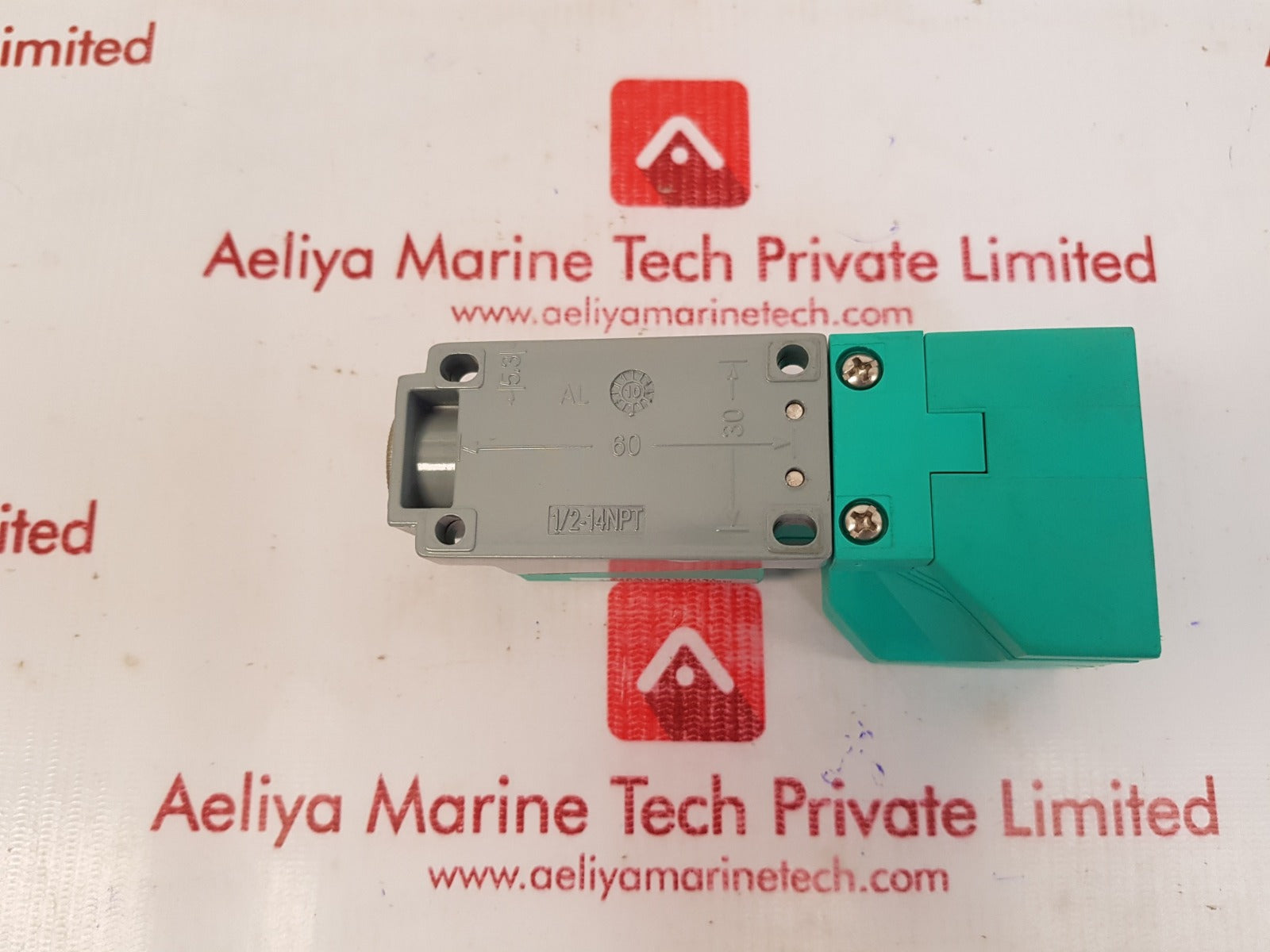 Pepperl+fuchs nj40+u4+n proximity sensor 106693