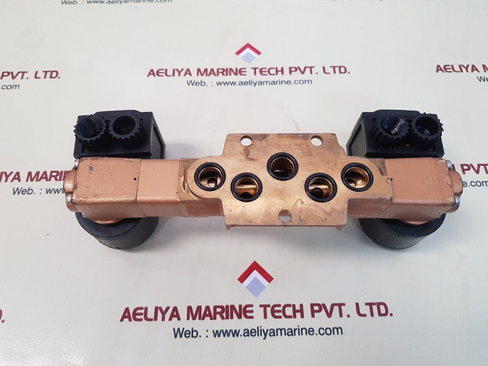 Versa vag-4532-173c-h-ms-xmaa-d024 pnuematic directional valve