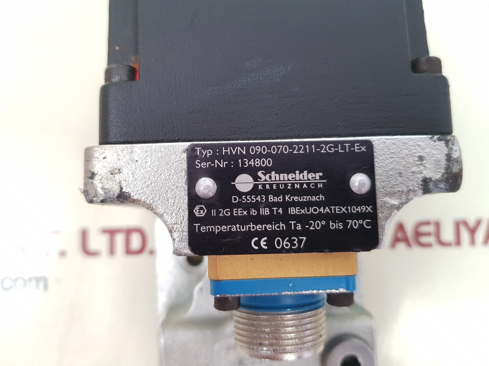 Schneider hvn 090-070-2211-2g-lt-ex hydraulic valve new