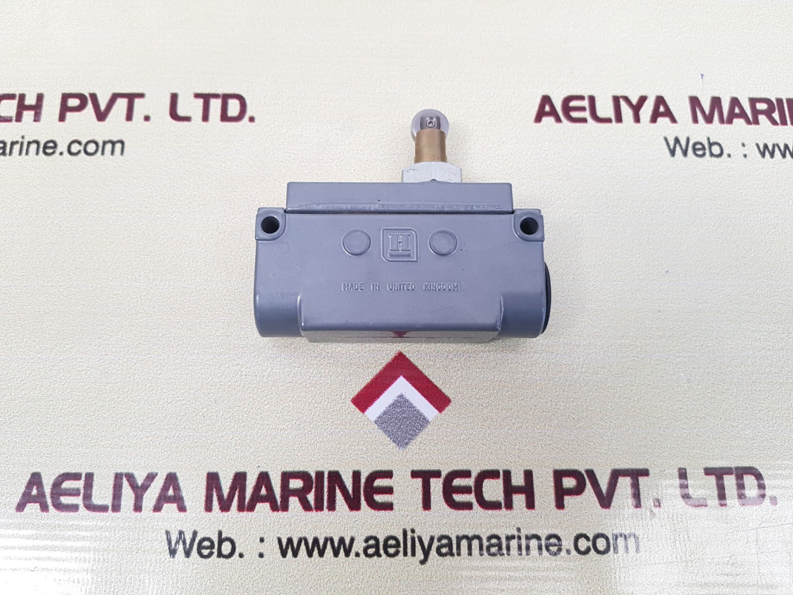 Honeywell bze9-2rq8pg enclosed switch