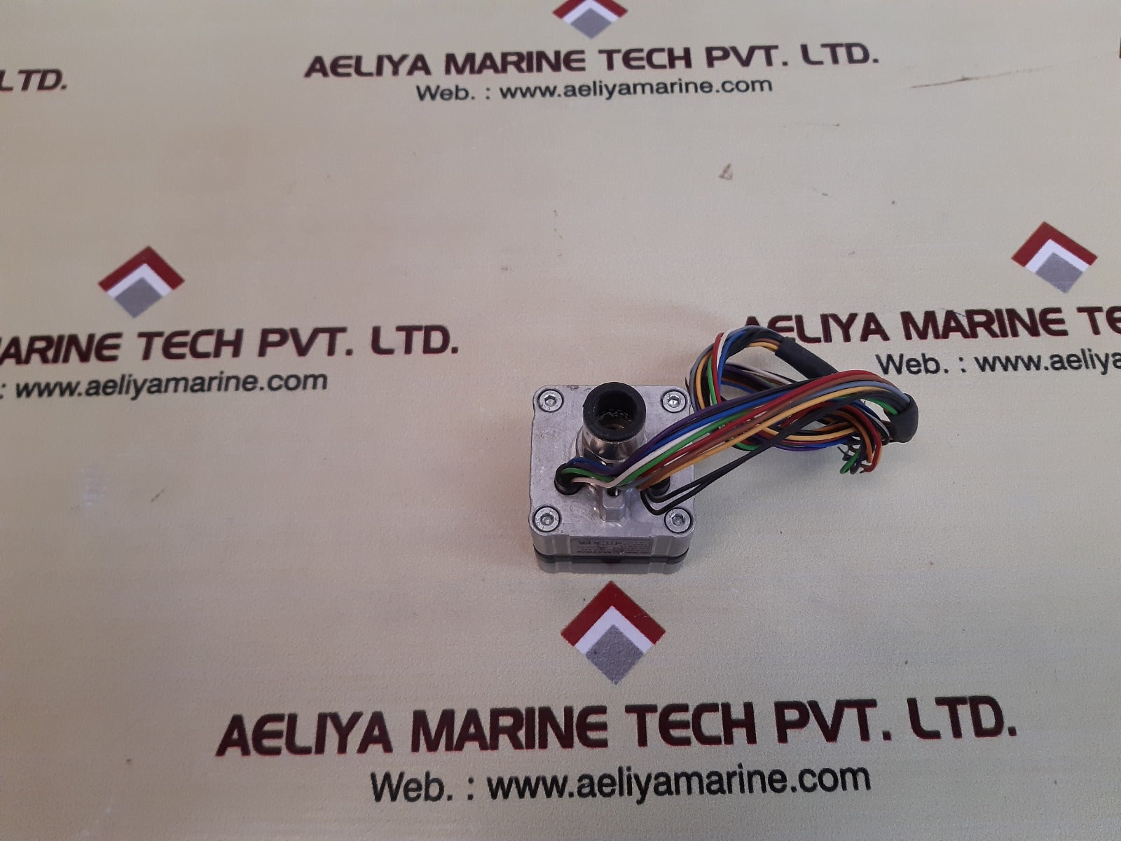 Shavo matrix 5,048,564 switch w/y 48/12