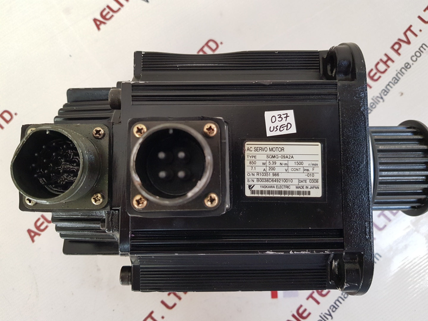 Yaskawa electric sgmg-09a2a ac servo motor