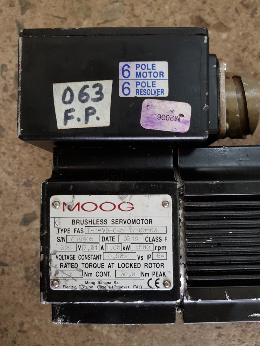Moog t-1-v8-045-17-00-03 servomotor with alpha lp 120-m01-10-111-000 gear reducer