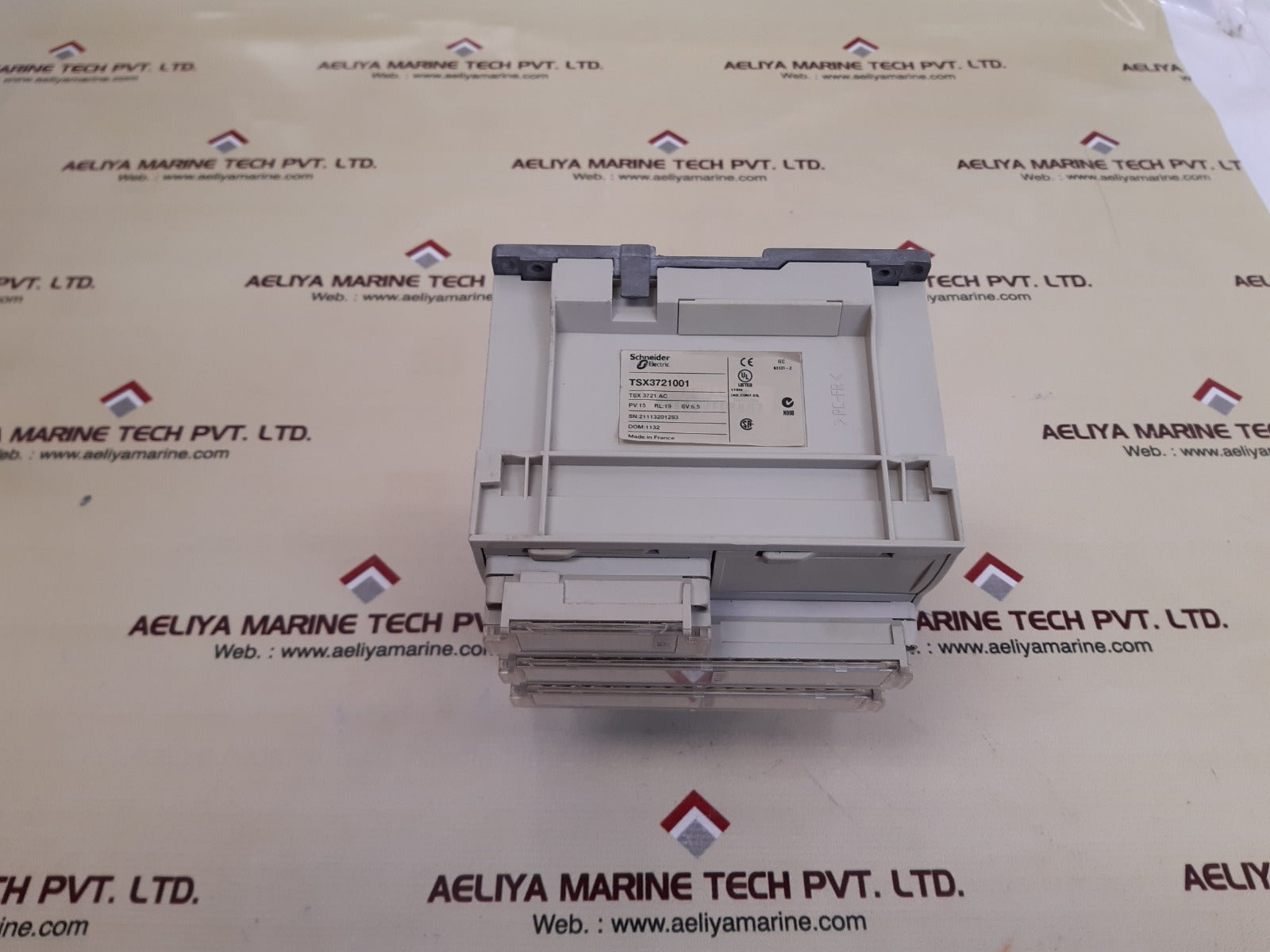 Schneider tsx3721001 plc module tsx 3721 ac