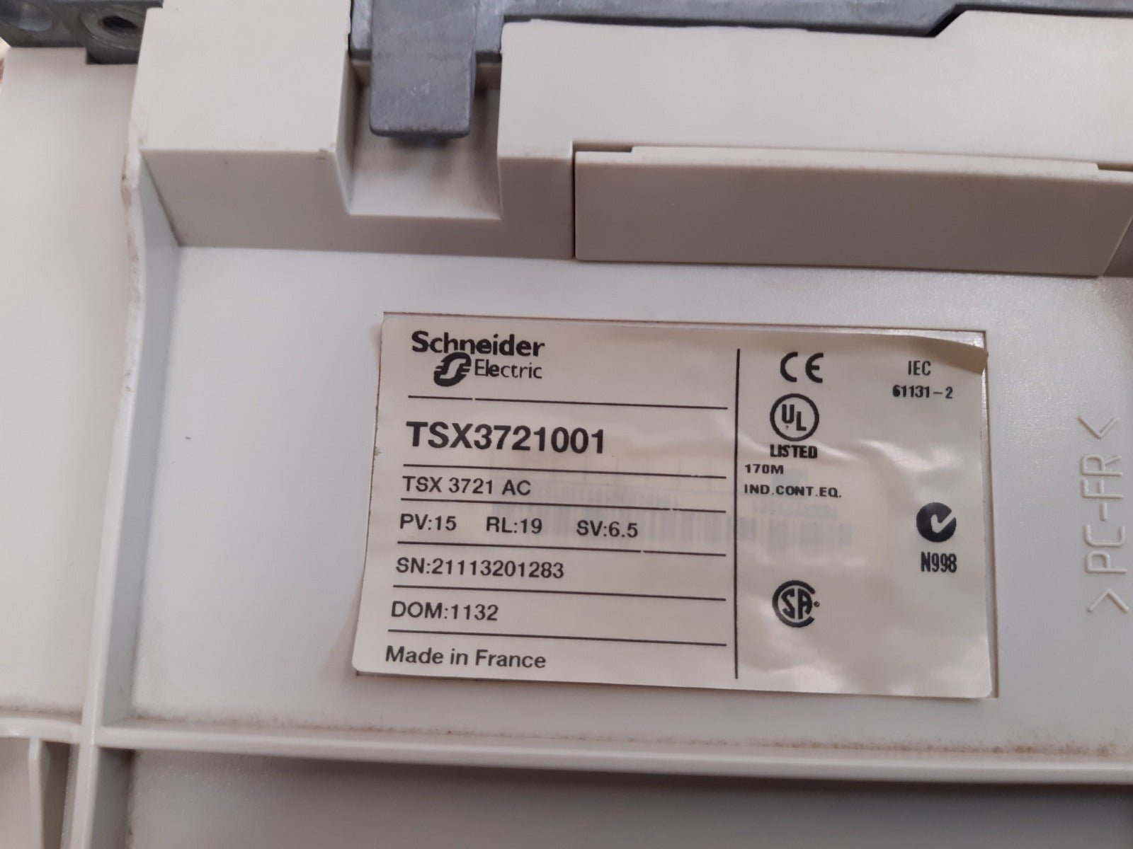 Schneider tsx3721001 plc module tsx 3721 ac