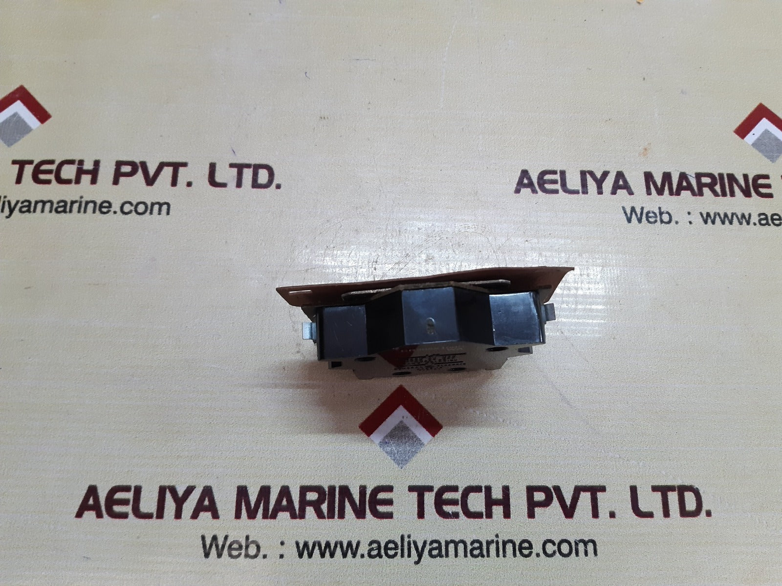General electric cr305x100c wa Auxiliary Contact