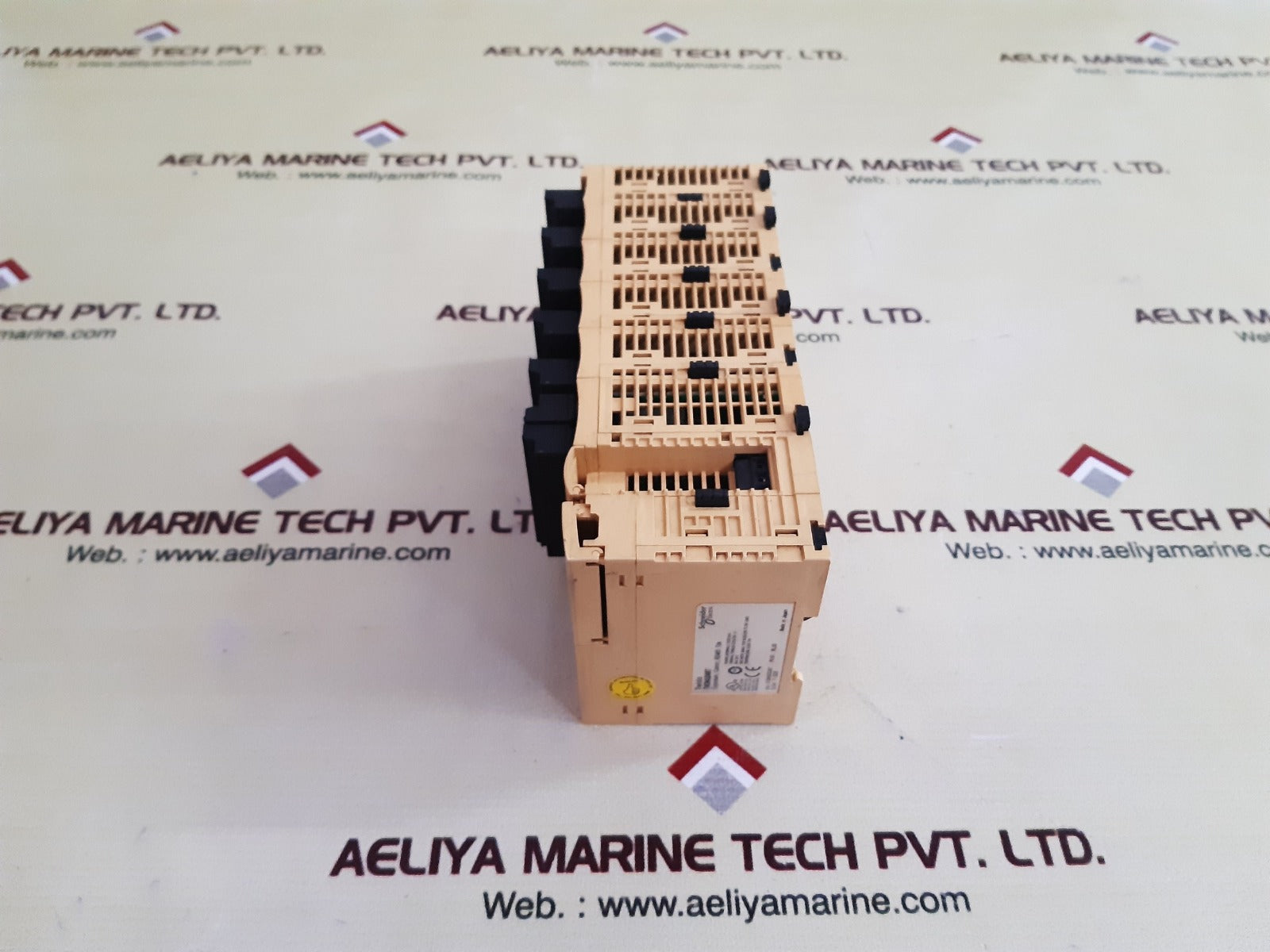 Schneider electric/ telemecanique twdnoz485t module rack