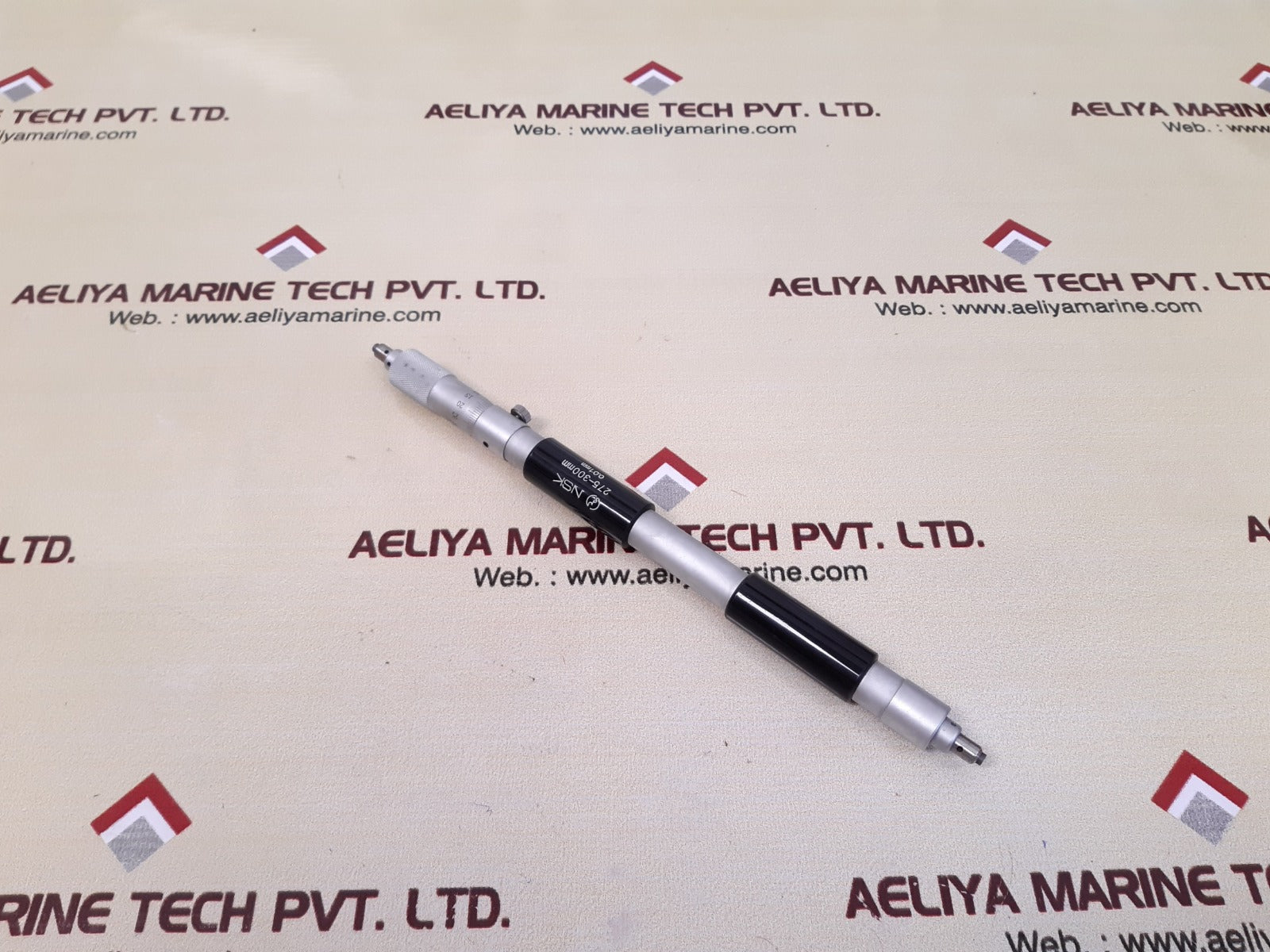 Nsk japan micrometer 275-300mm
