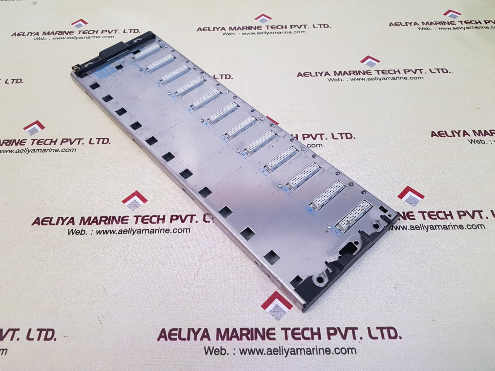 Schneider tsxrky12 12 slot chassis rack