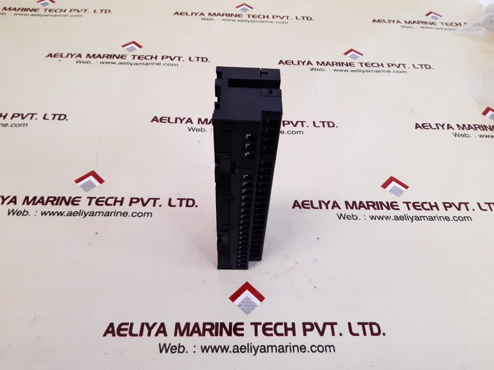 Mitsubishi aj65sbtb3-16d cc-link system compact type remote i/o module