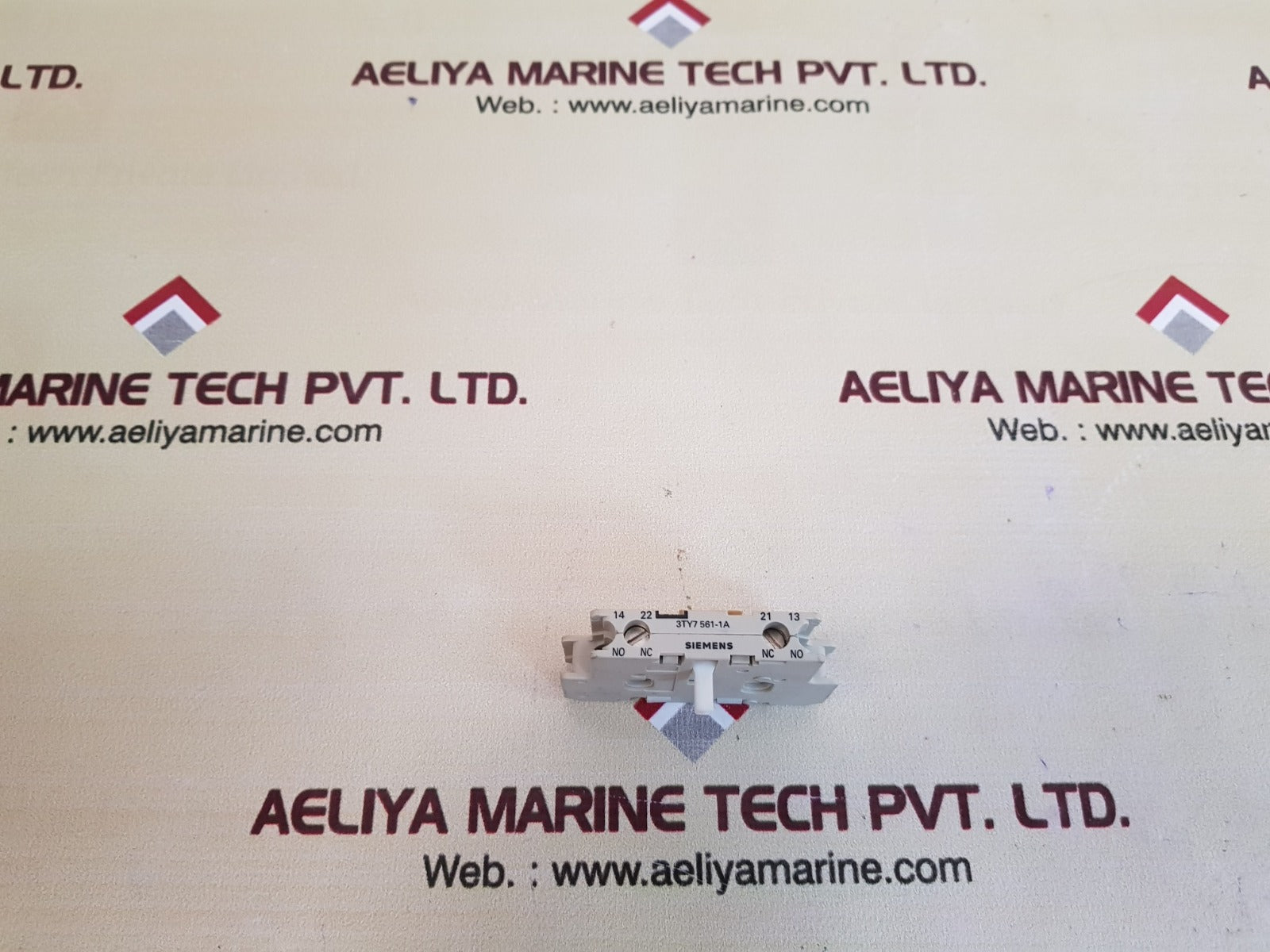Siemens 3ty7 561-1a auxiliary contact