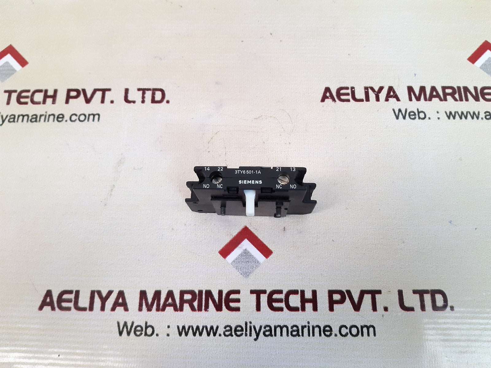 Siemens 3ty6 501-1a auxiliary switch