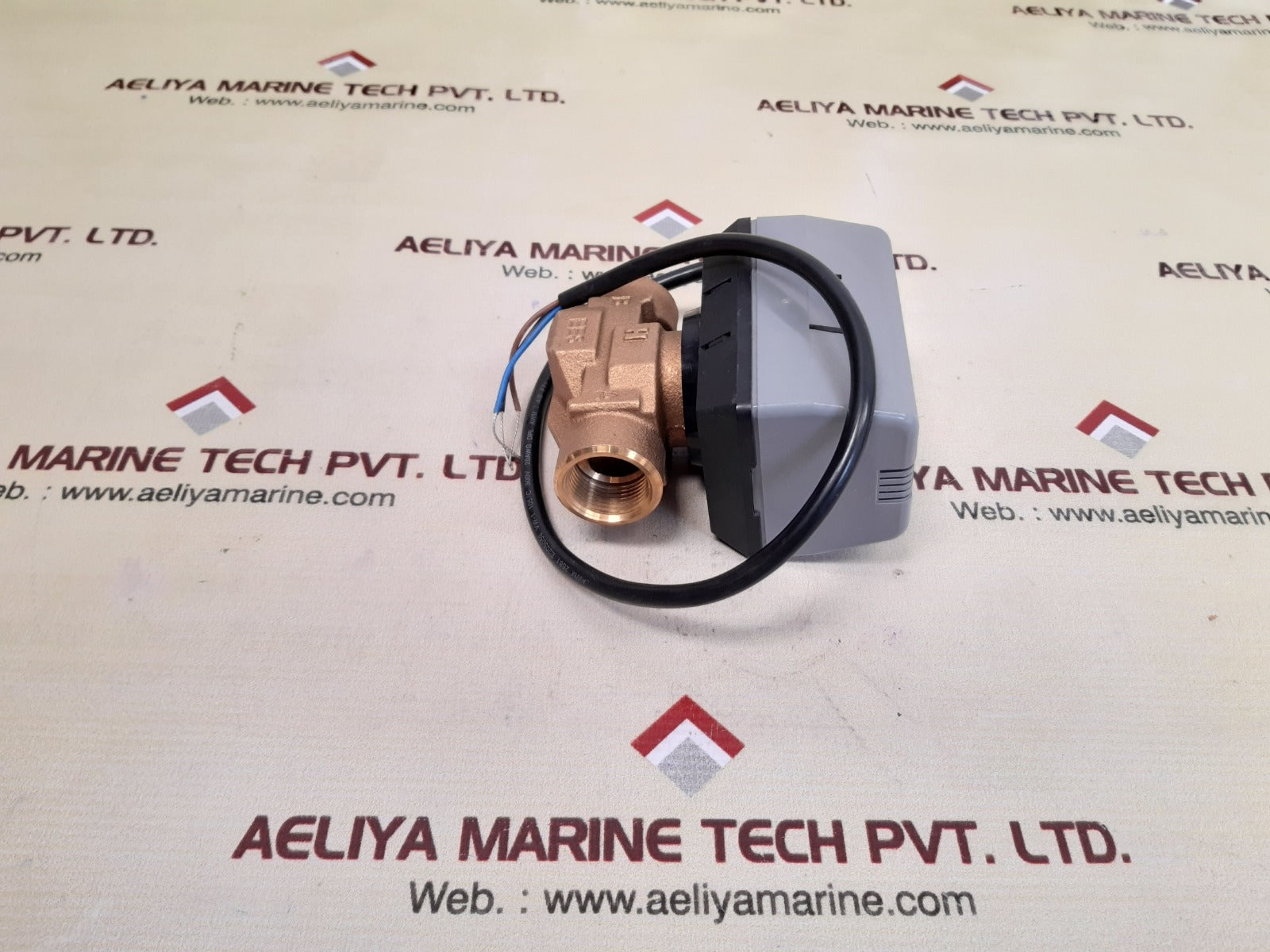 Honeywell vc6013 2-way valve actuator
