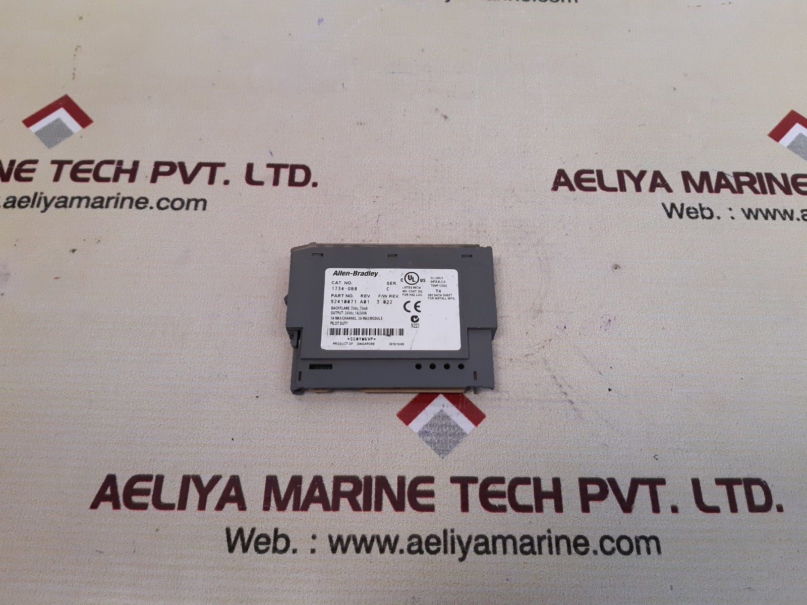 Allen-bradley 1734-0b8 ser.c output module
