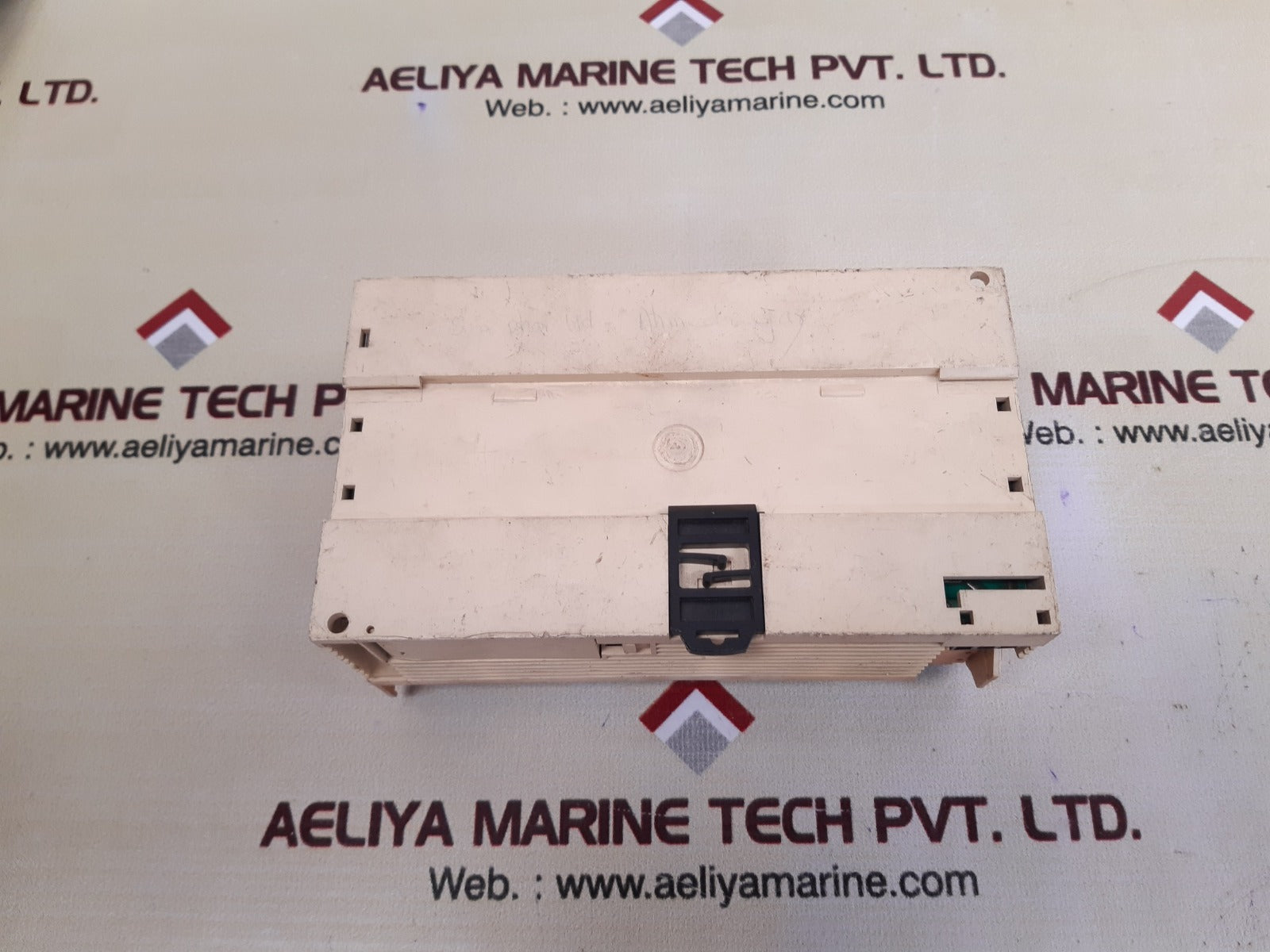 Telemecanique twido twdlcae24drf plc controller