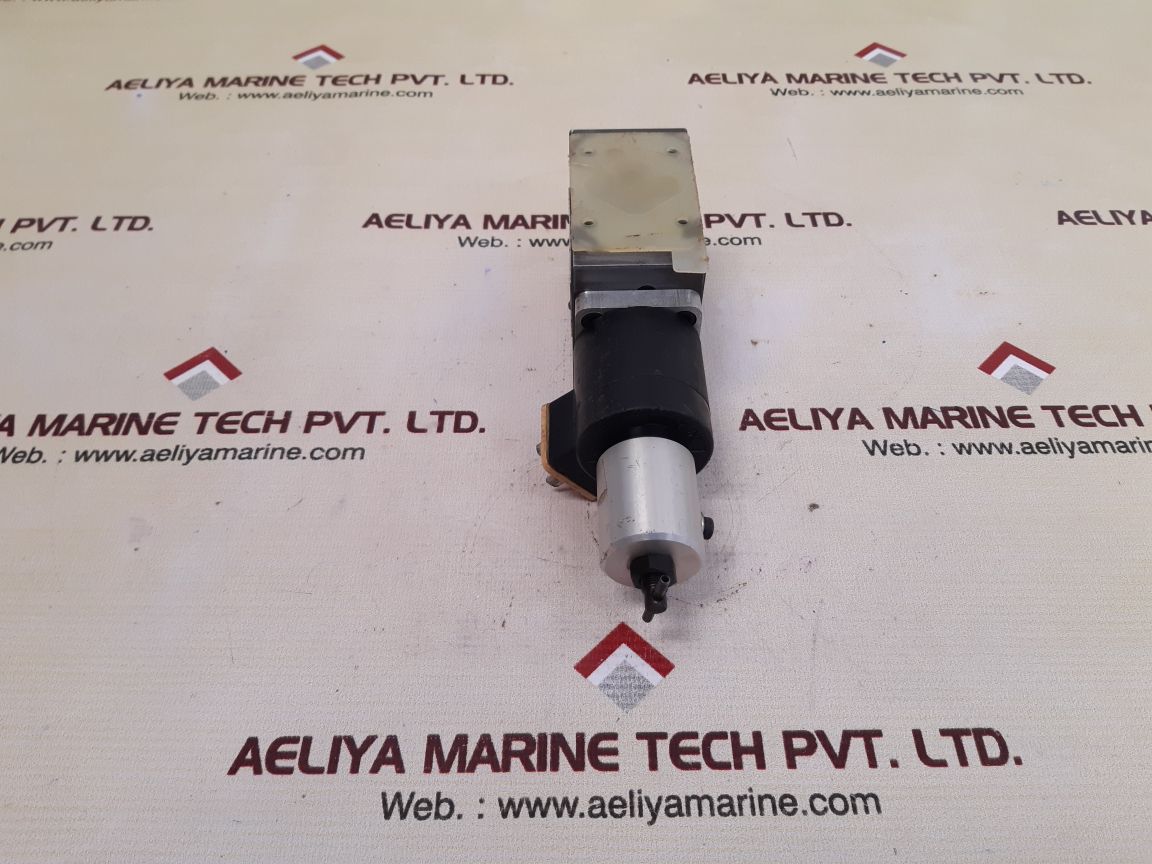 Nachi e0f-g01-t25-10 flow control valve