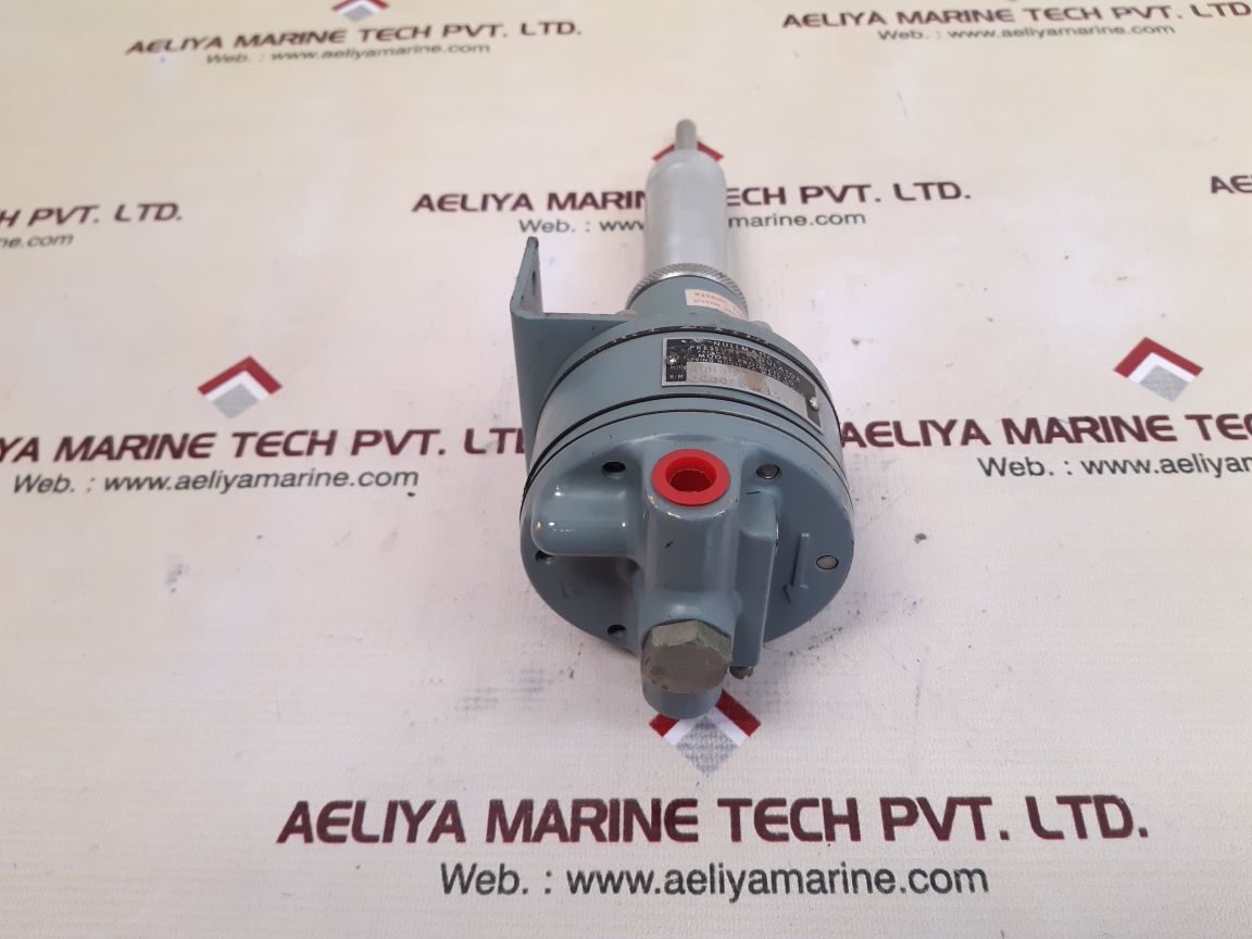 Moore nullmatic 40h50 pressure regulator 7298-56/ 15nj used