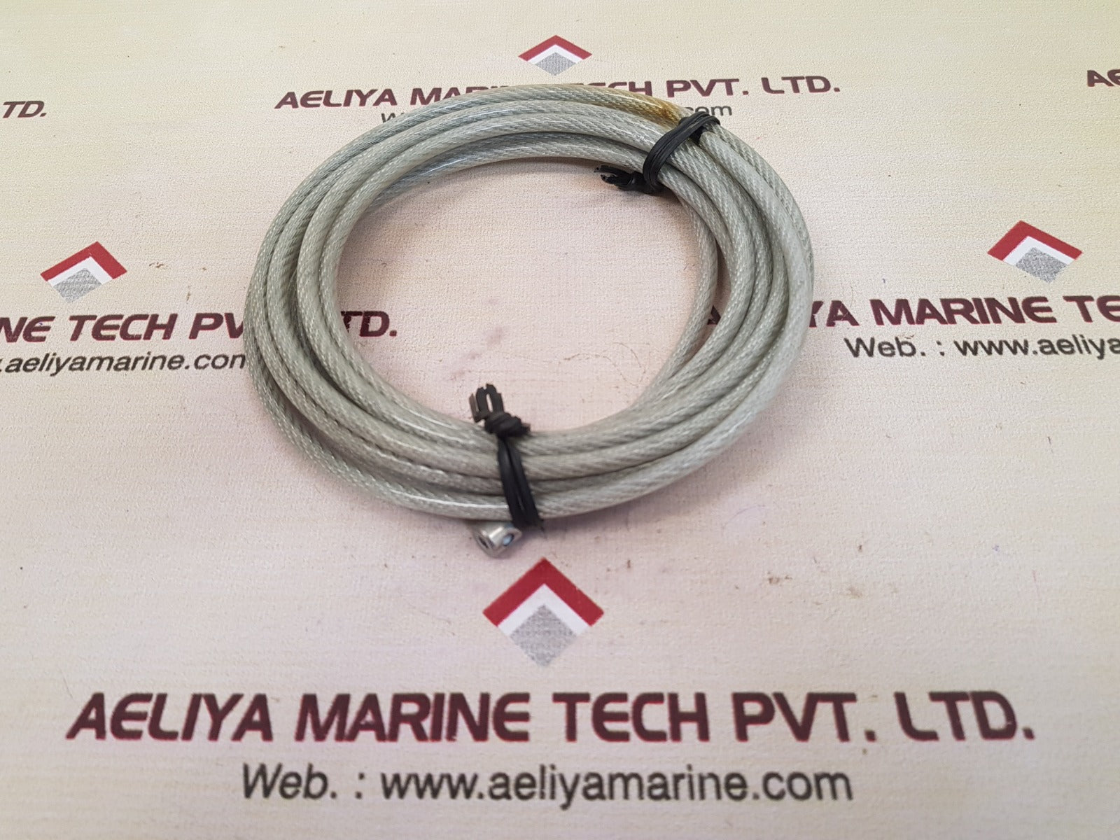 Set of 6x Master lock 8615 adjustable cable