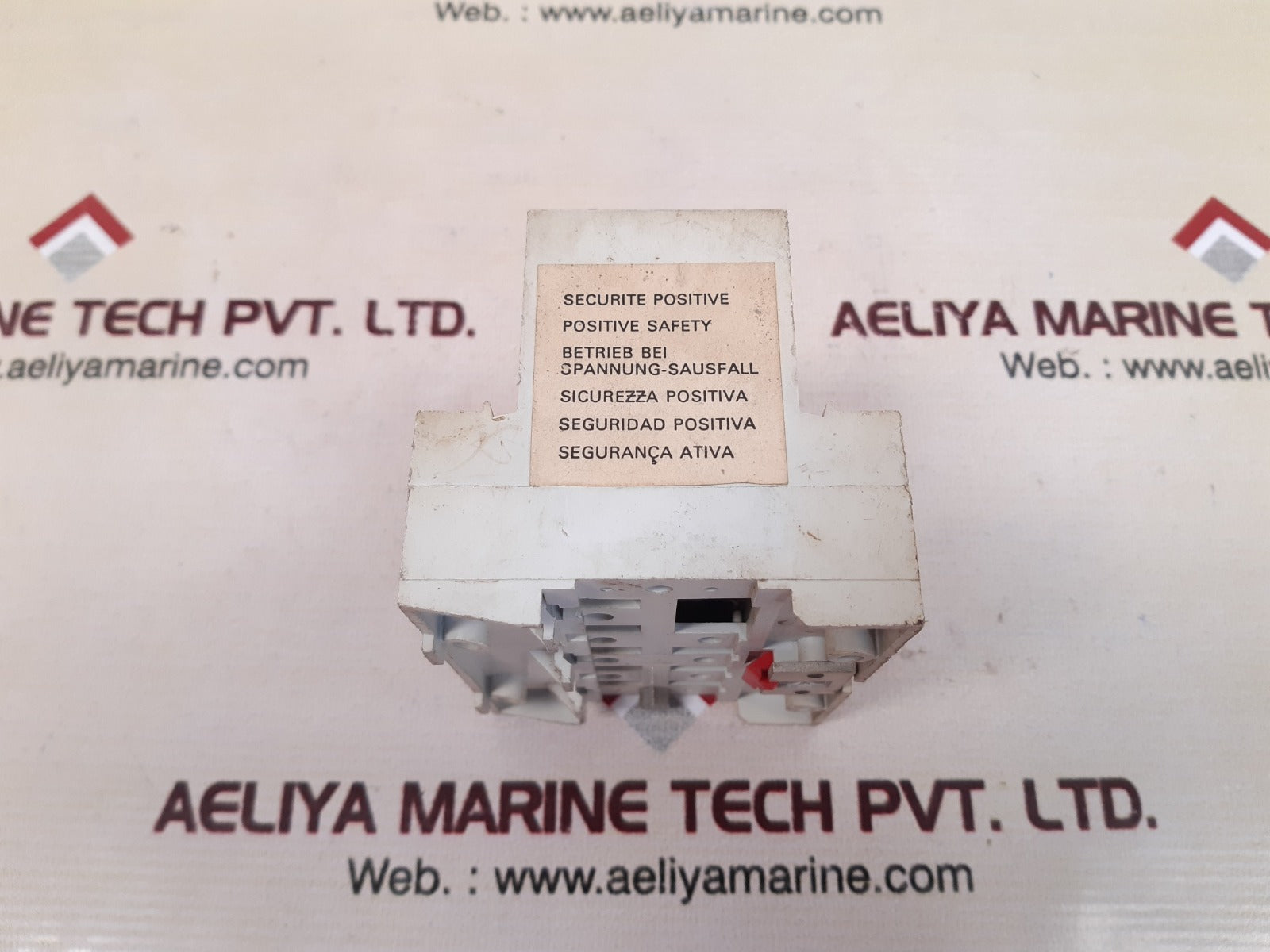 Merlin gerin vigilohm tr9 insulation controller Used