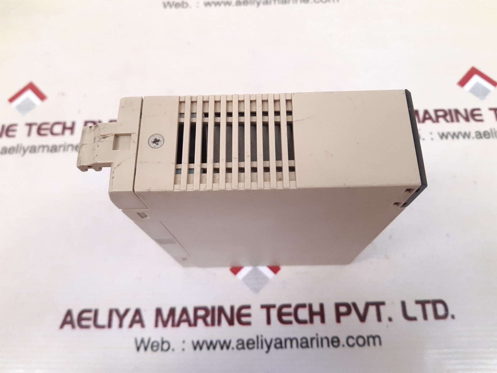 Omron c200h-ad002 a/d unit Used