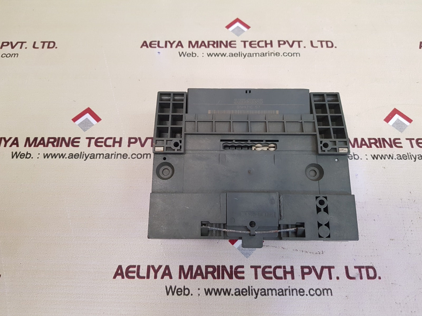 Siemens et200b-16di 131-0bh00-0xb0 module with 193-0ca30-0xa0 terminal block